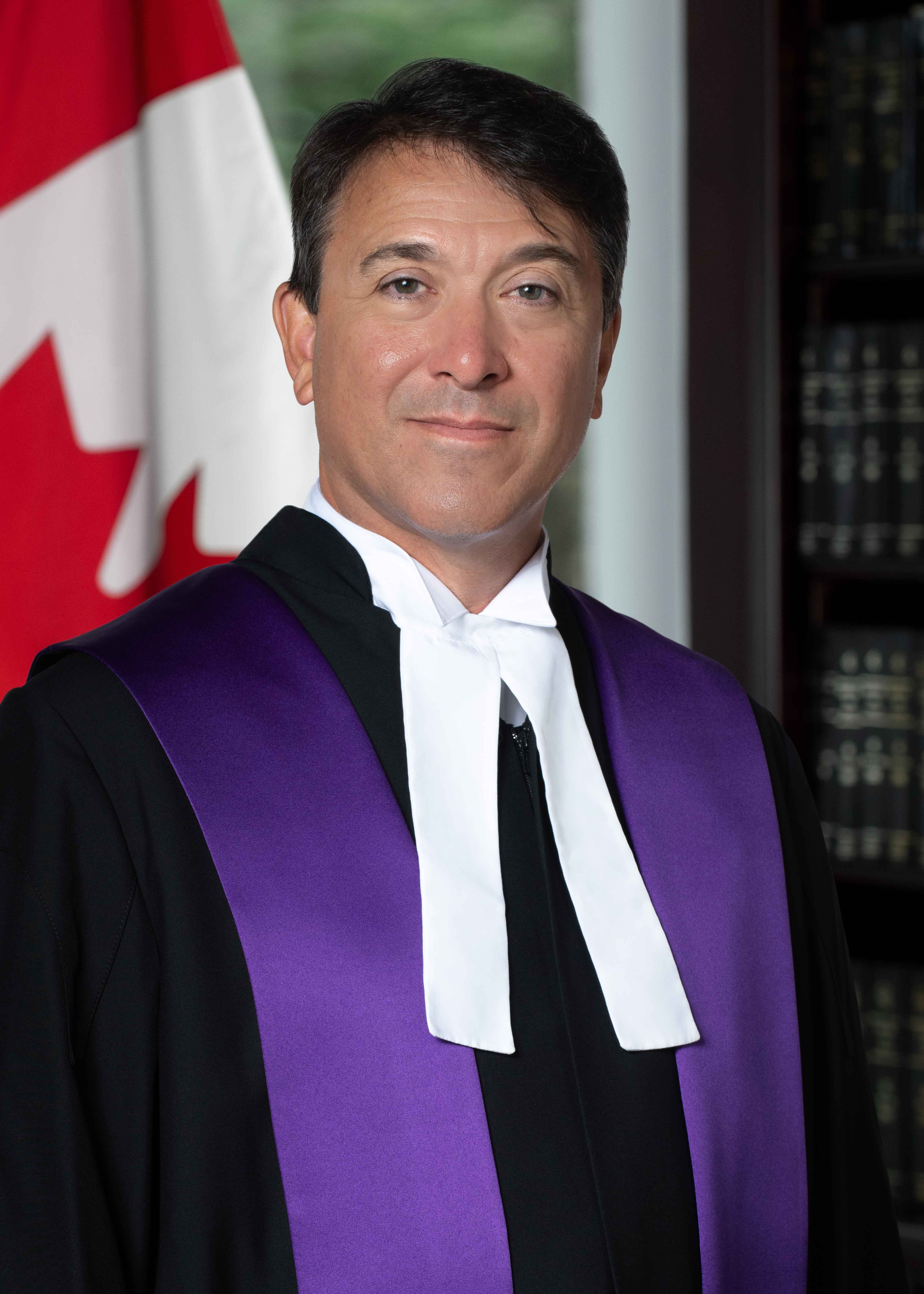 image: L'honorable Guy R. Smith